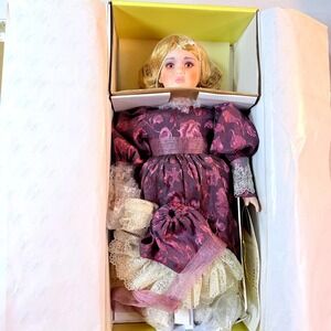 Vintage 1995 Seymour Mann Porcelain Doll Nicole PPA-39‎ LE 730/15000 COA Box